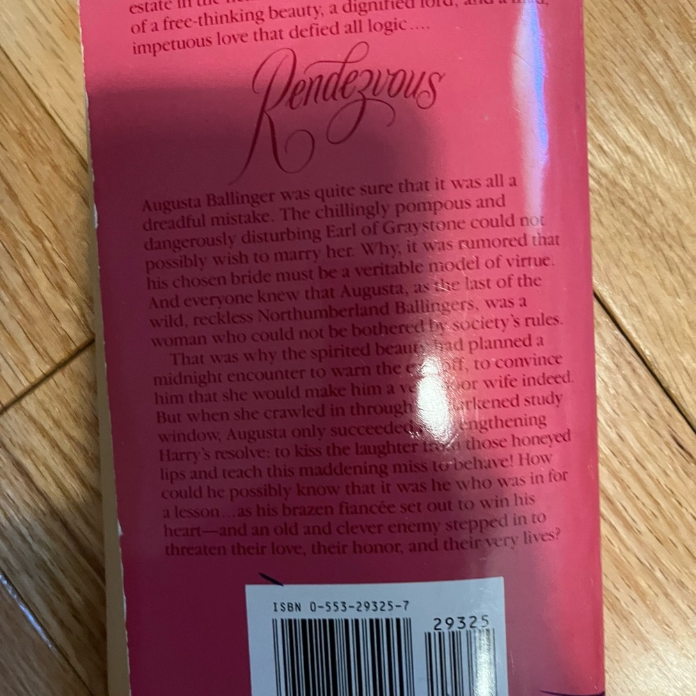 Amanda Quick 'Rendezvous' Book - Picture 2 of 2